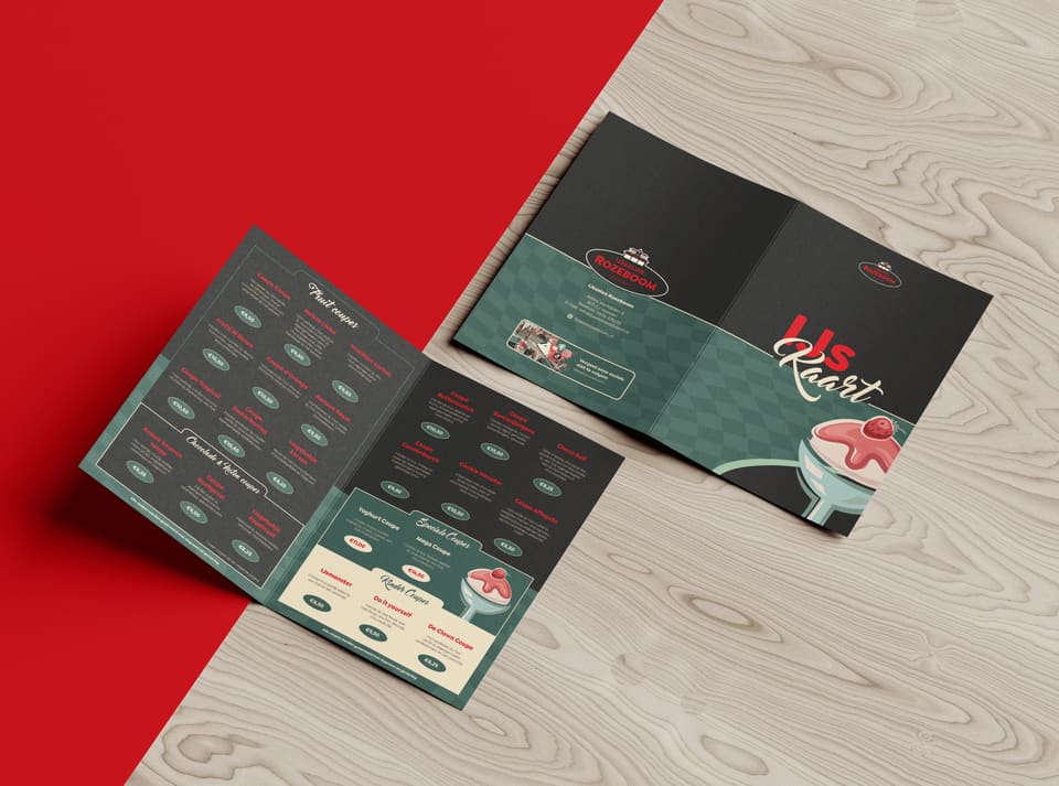Gevouwen flyer van IJssalon Rozeboom