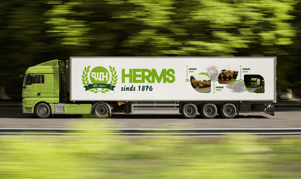 Vrachtwagen van Herms met signing voor het jubileum